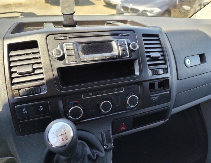 Volkswagen Transporter VAN-Minibus 2,0 l 103 kw