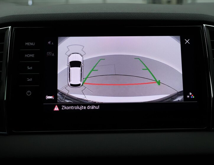 Škoda Karoq SUV / Terénní 2,0 l 140 kw