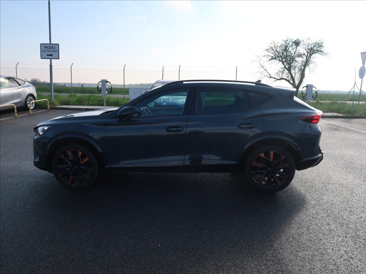 Cupra Formentor SUV / Terénní 1,5 l 110 kw