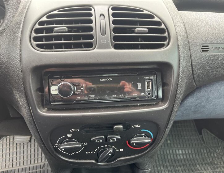 Peugeot 206 Hatchback 1,4 l 55 kw