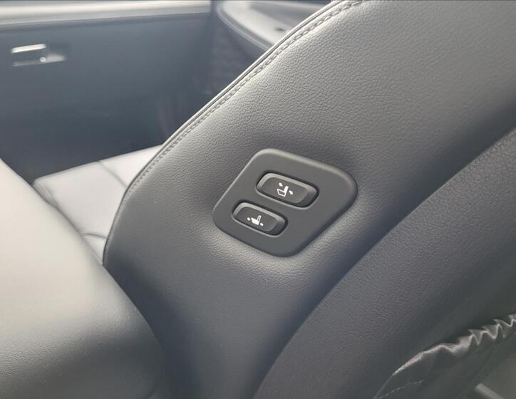 Hyundai Santa Fe SUV 1,6 l 195 kw