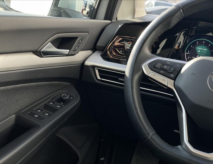 Volkswagen Golf Kombi 1,5 l 110 kw