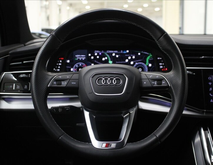 Audi Q7 SUV / Terénní 3,0 l 210 kw