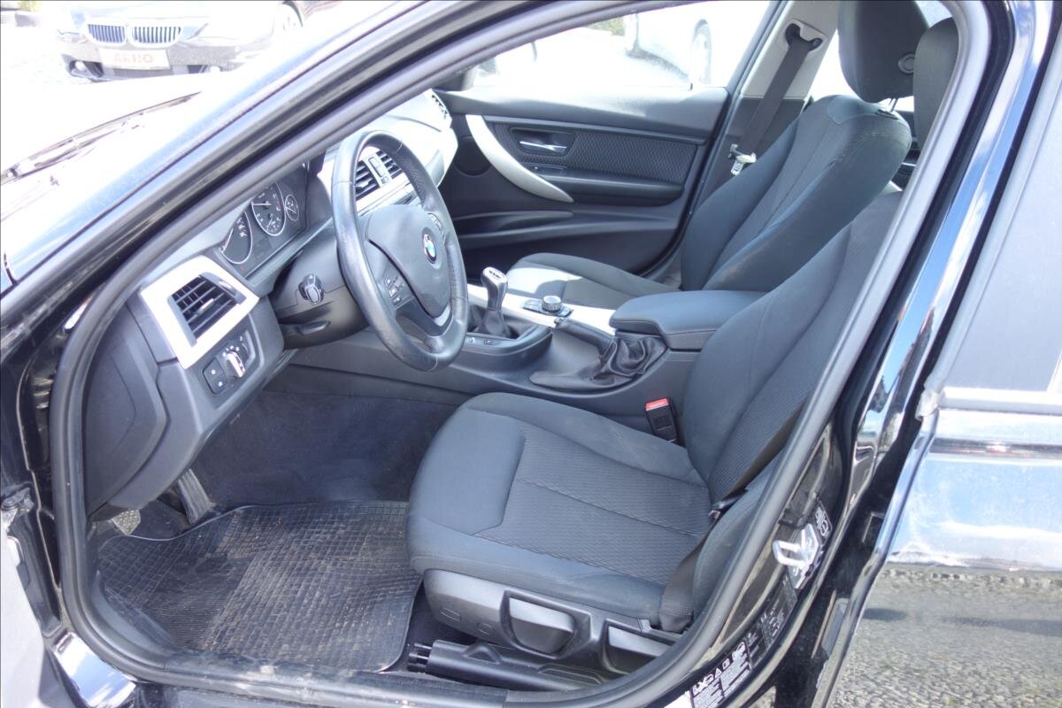 BMW Řada 3 Sedan / Limuzína 2,0 l 105 kw