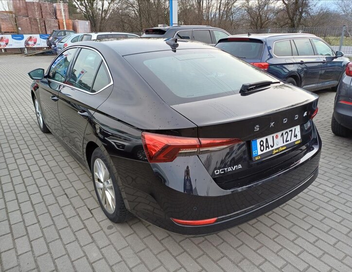 Škoda Octavia Sedan / Limuzína 2,0 l 110 kw