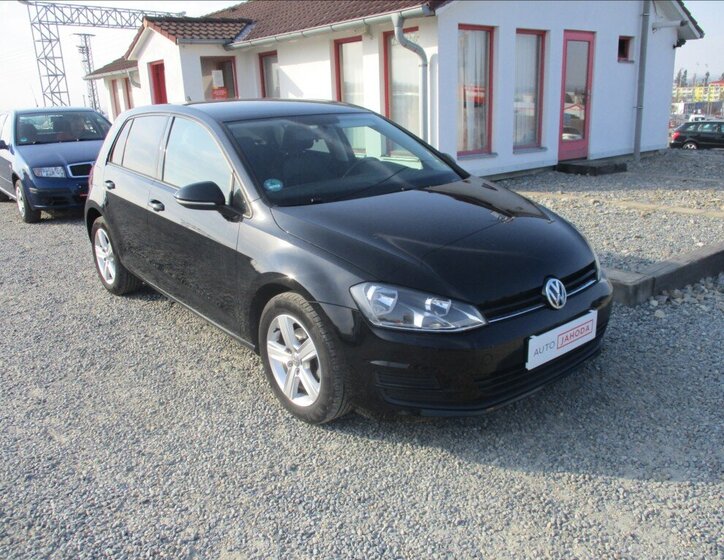 Volkswagen Golf Hatchback 1,2 l 77 kw