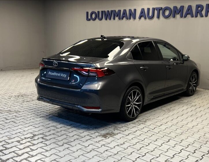 Toyota Corolla Sedan 1,8 l 72 kw