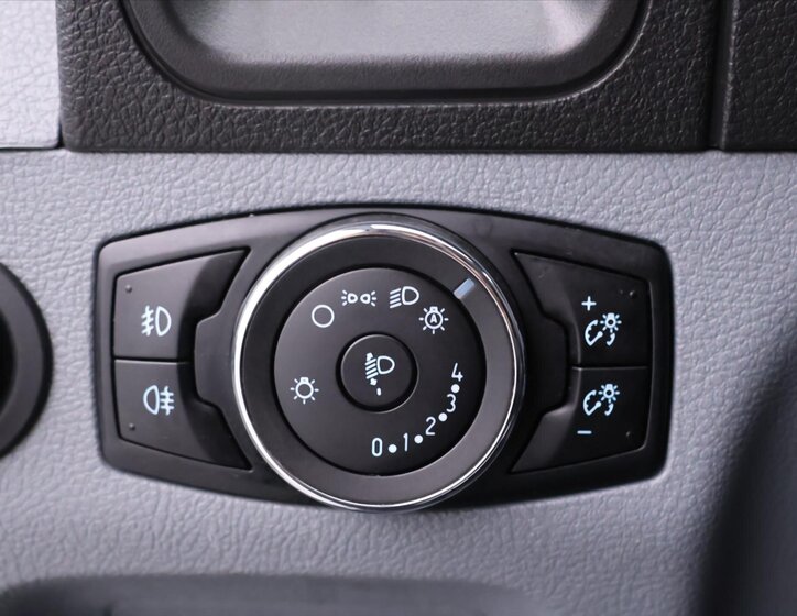 Ford Transit Skříň 2,0 l 125 kw