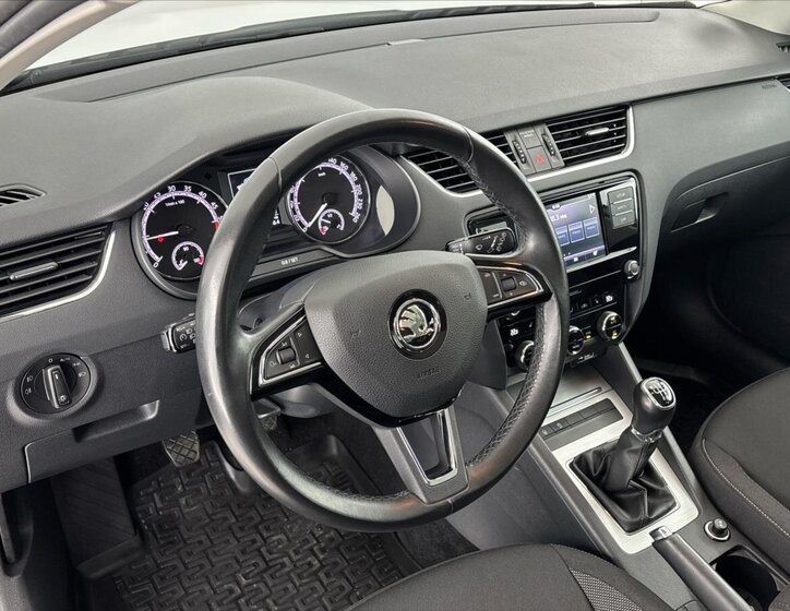 Škoda Octavia Liftback 1,6 l 85 kw