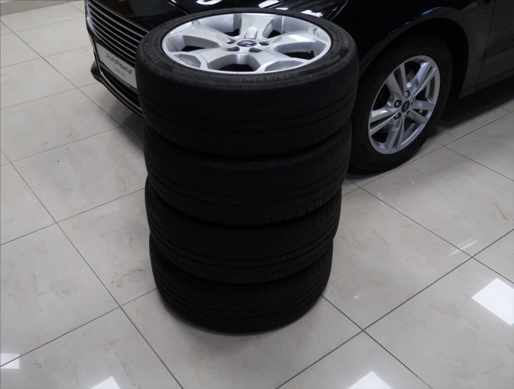 Ford S-MAX MPV 2,0 l 140 kw