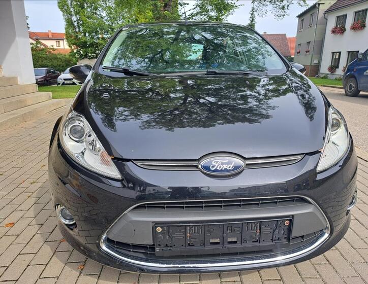 Ford Fiesta 14