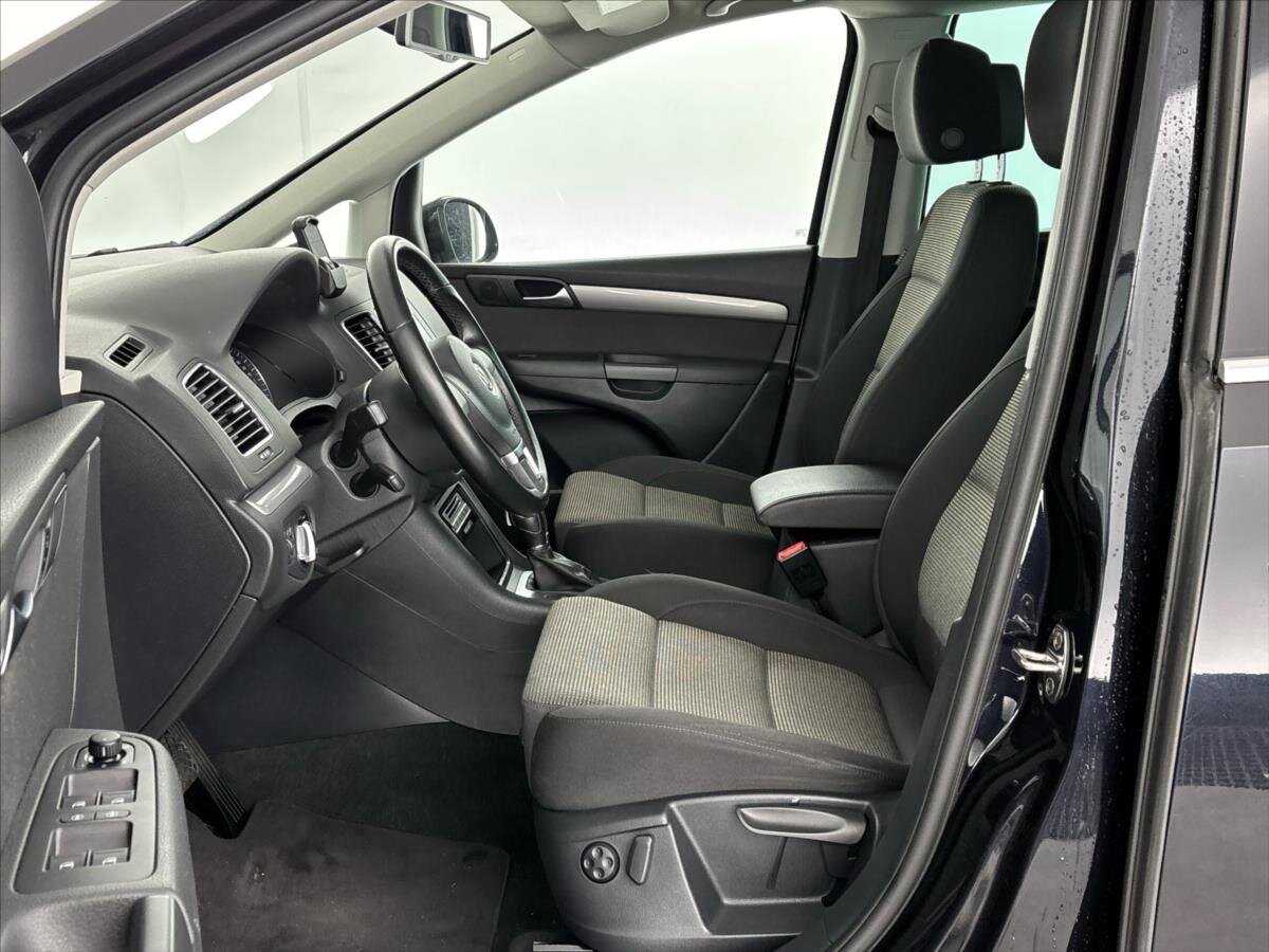 Volkswagen Sharan MPV 2,0 l 103 kw