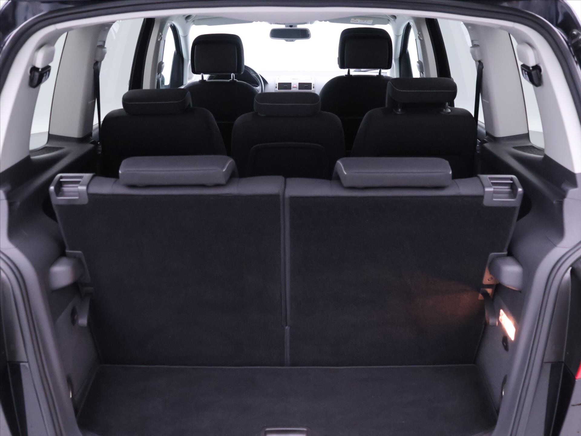 Volkswagen Touran MPV 1,2 l 77 kw