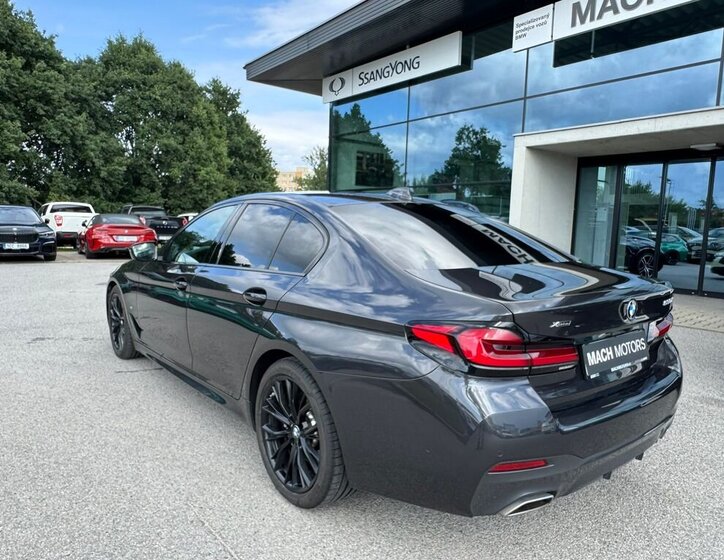 BMW Řada 5 Sedan / Limuzína 3,0 l 210 kw