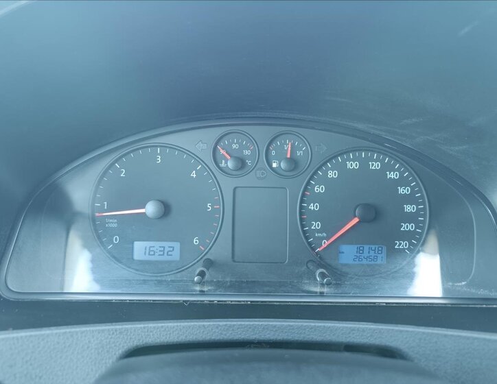 Volkswagen Transporter MPV 2,5 l 96 kw