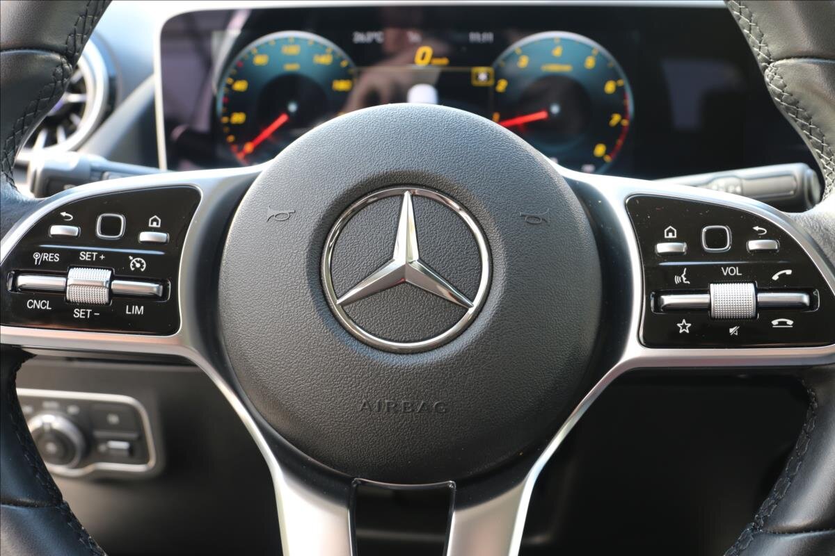 Mercedes-Benz Třídy B Kombi 1,3 l 100 kw