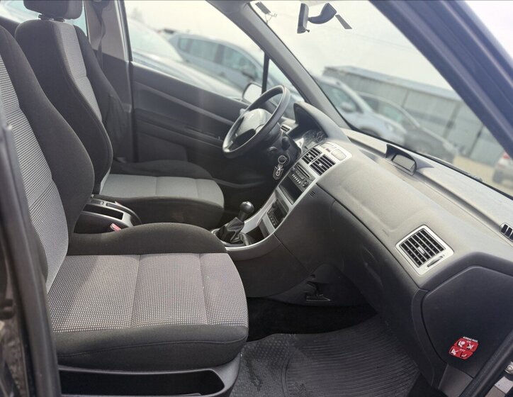 Peugeot 307 Hatchback 1,6 l 80 kw