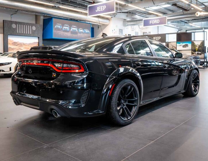 Dodge Charger Sedan 6,4 l 362 kw