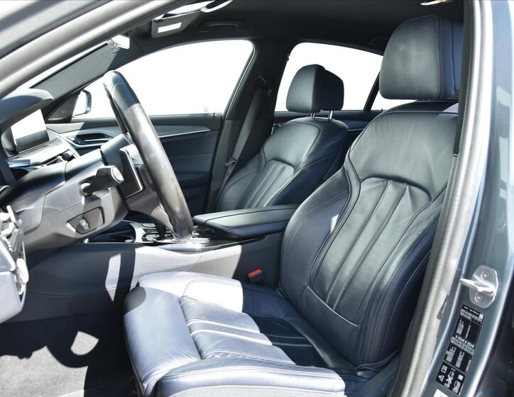 BMW Řada 5 Sedan / Limuzína 3,0 l 250 kw