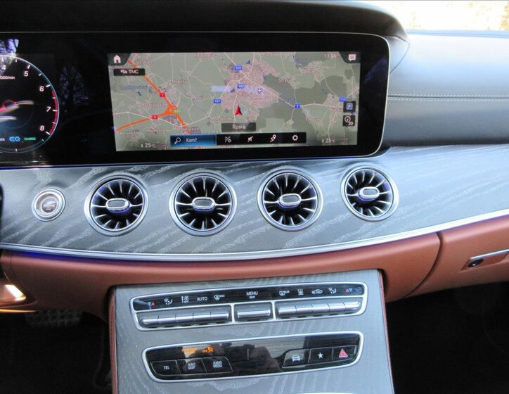 Mercedes-Benz CLS Sedan / Limuzína 3,0 l 270 kw