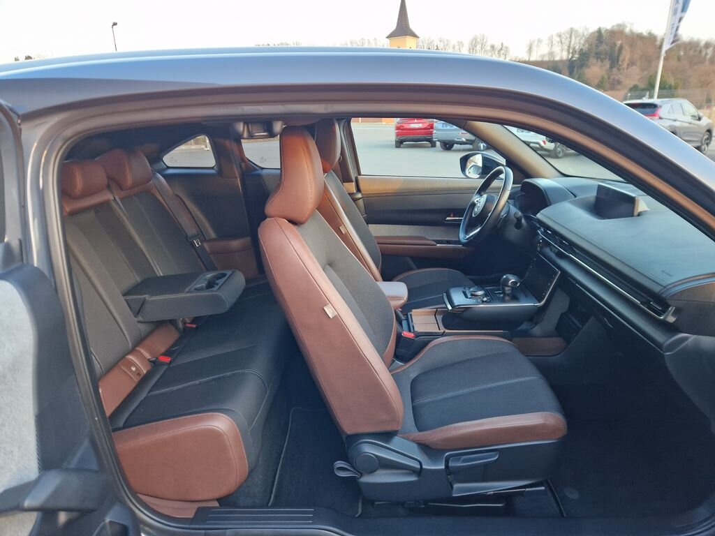 Mazda MX-30 SUV / Terénní 0,0 107 kw