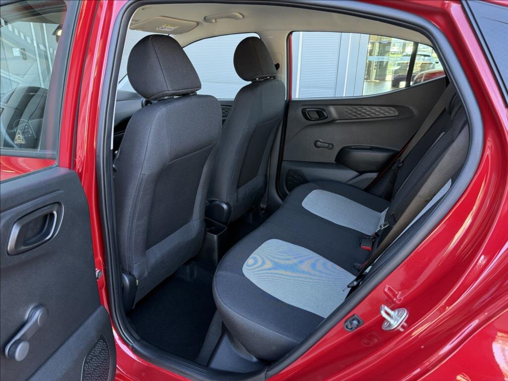 Hyundai i10 Hatchback 998,0 49 kw