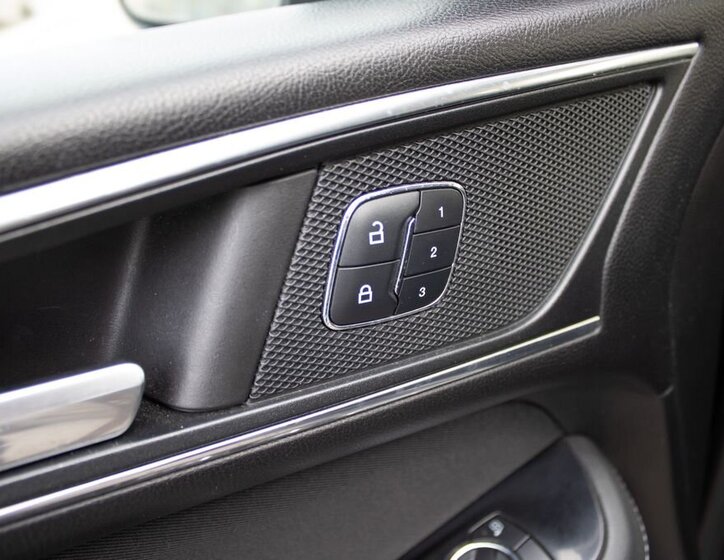 Ford S-MAX MPV 2,0 l 110 kw