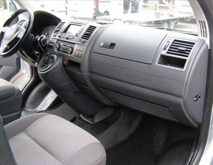 Volkswagen Caravelle Ostatní 2,0 l 103 kw