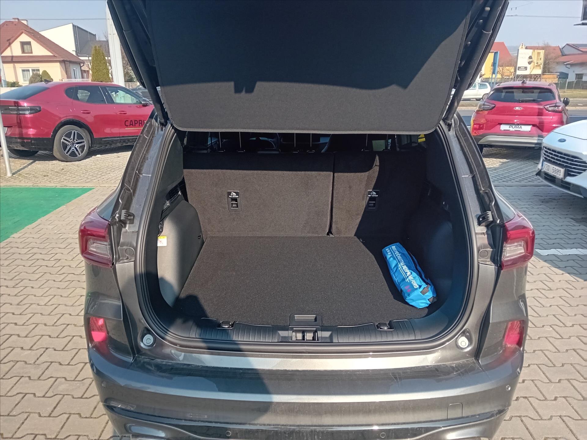 Ford Kuga SUV / Terénní 2,5 l 134 kw