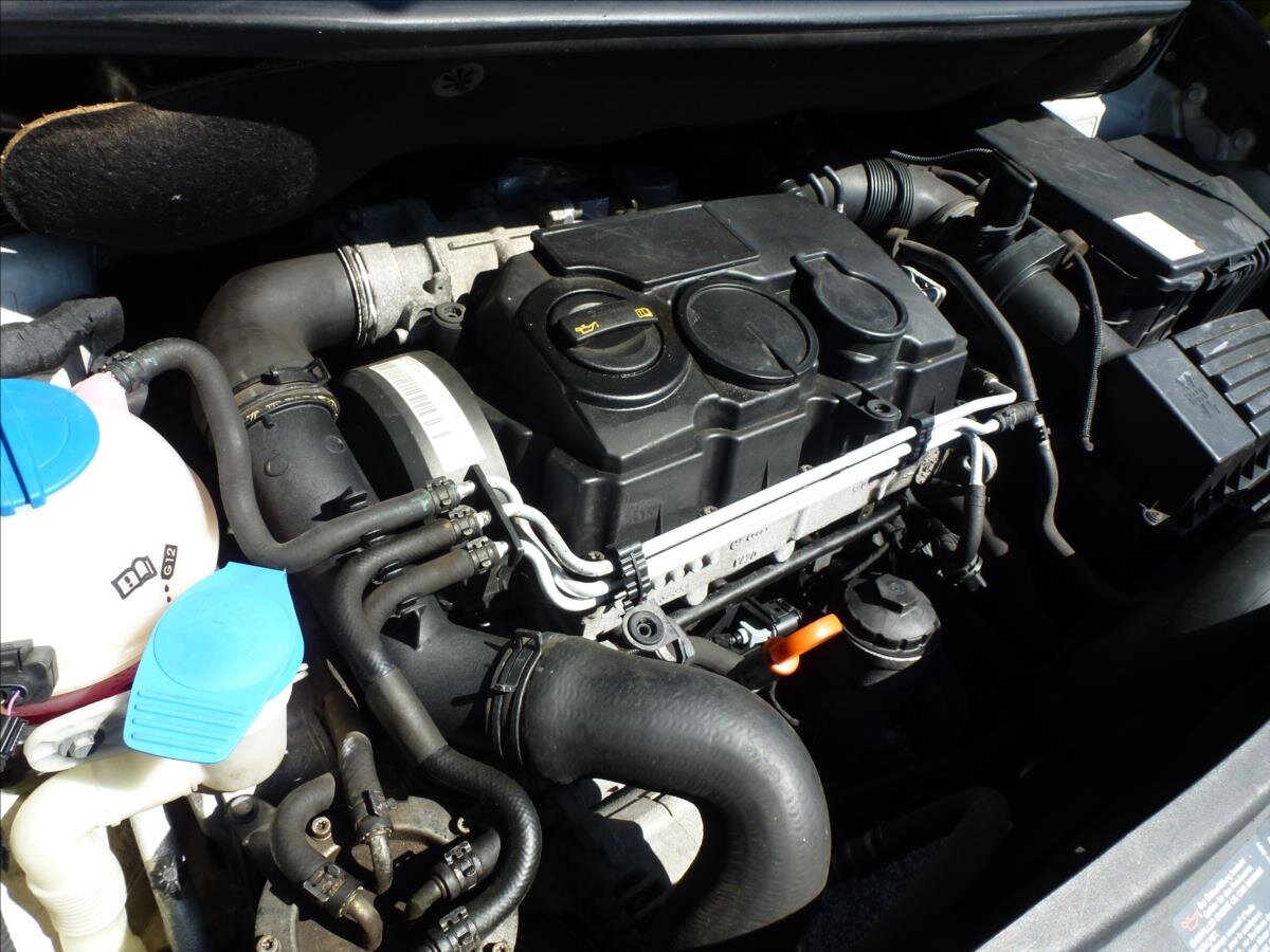 Volkswagen Caddy Skříň 1,9 l 77 kw