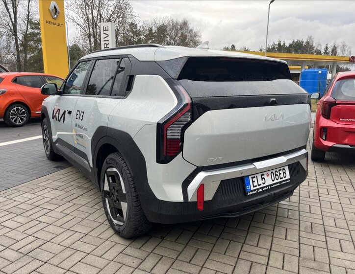 KIA EV3 SUV / Terénní 0,0 150 kw