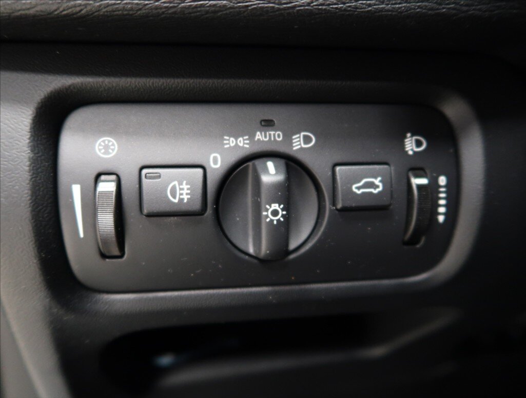 Volvo V40 Hatchback 2,0 l 88 kw