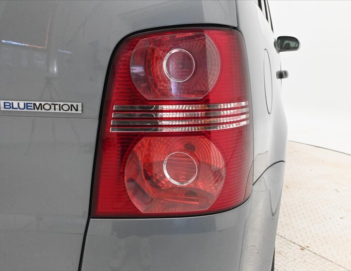 Volkswagen Touran MPV 1,9 l 77 kw