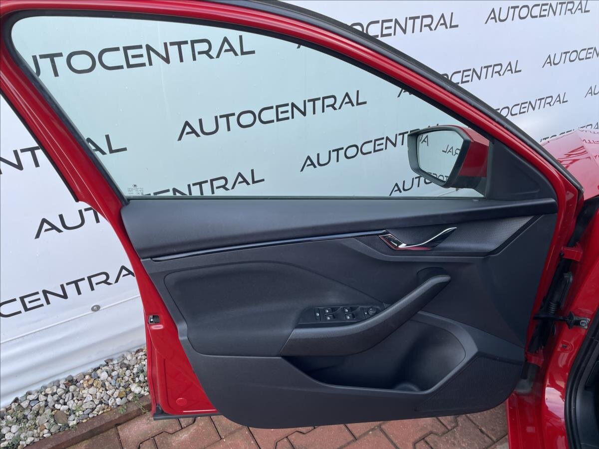 Škoda Scala Hatchback 1,5 l 110 kw