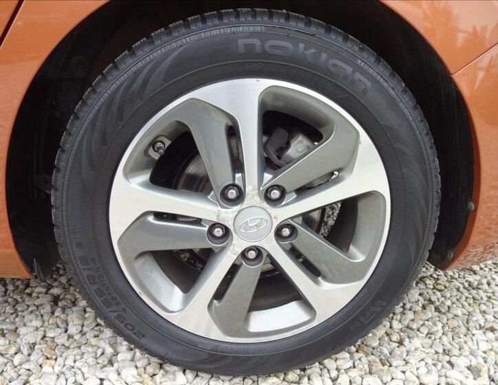 Hyundai i30 Kombi 1,6 l 99 kw