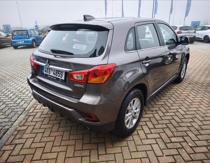 Mitsubishi ASX SUV 1,6 l 86 kw