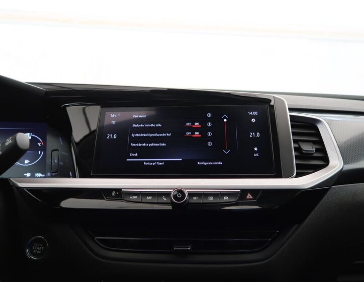 Opel Grandland SUV 1,2 l 96 kw