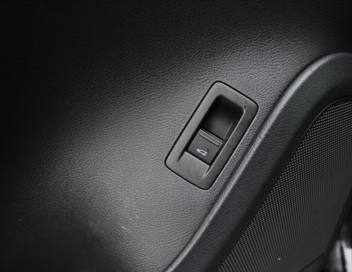 Volkswagen Touareg SUV / Terénní 3,0 l 193 kw