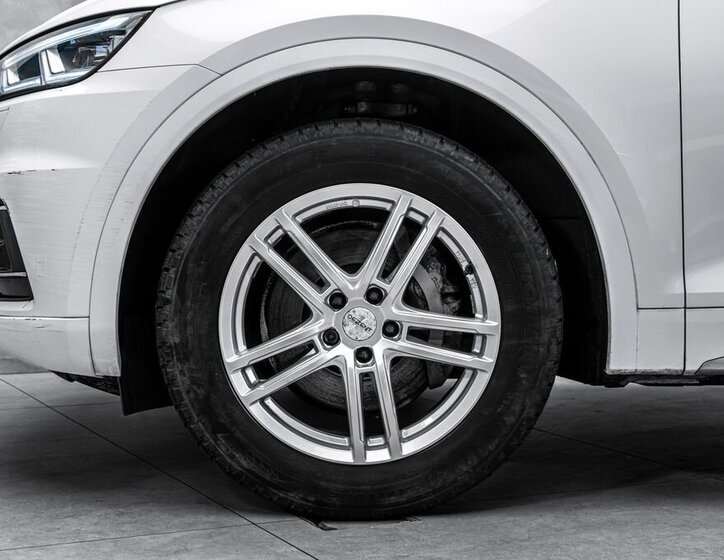 Audi Q5 SUV 2,0 l 140 kw