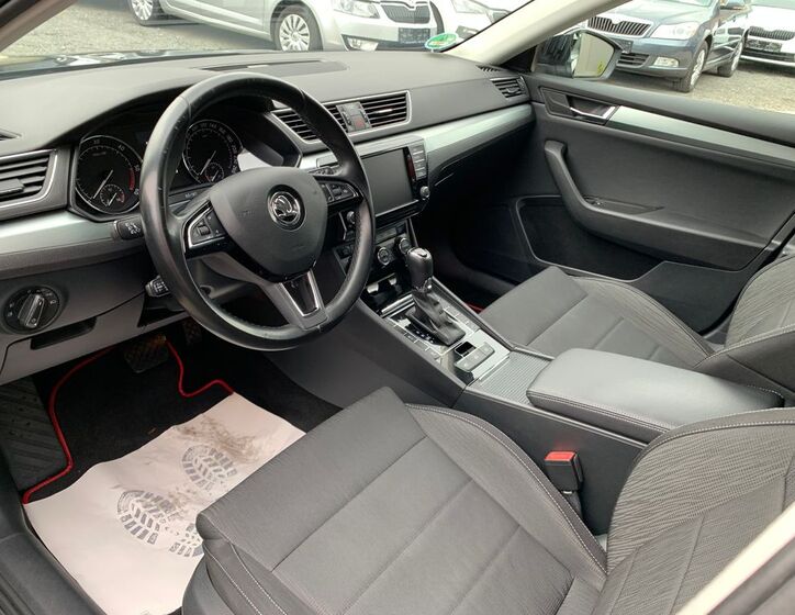 Škoda Superb 18