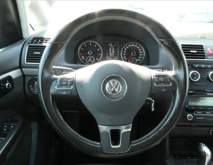 Volkswagen Touran 29