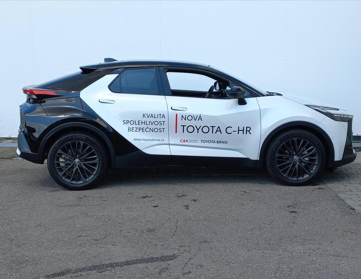 Toyota C-HR 2
