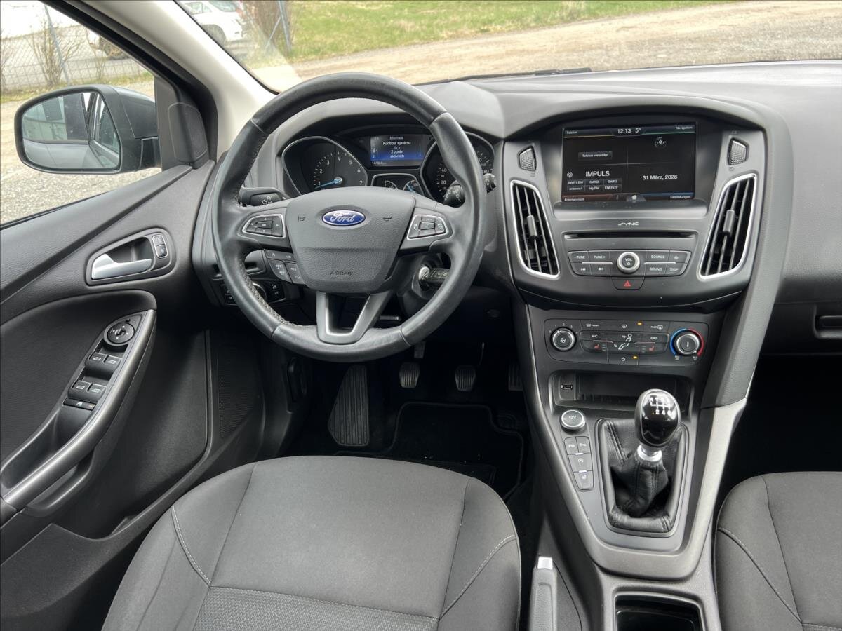 Ford Focus Kombi 999,0 92 kw