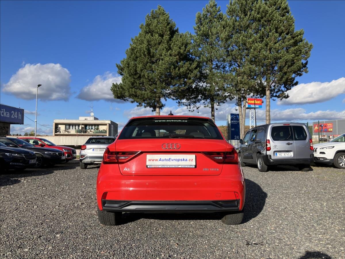 Audi A1 Hatchback 999,0 70 kw