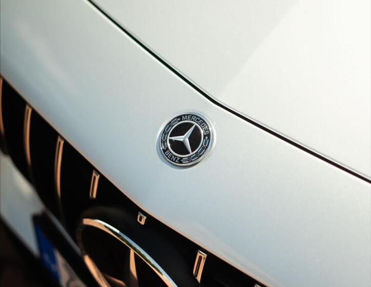 Mercedes-Benz AMG GT 8