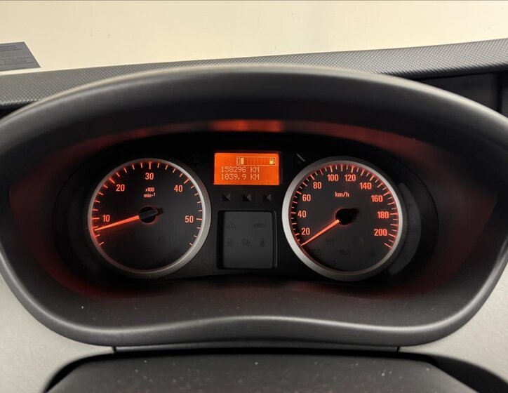 Opel Vivaro Kombi 2,0 l 84 kw