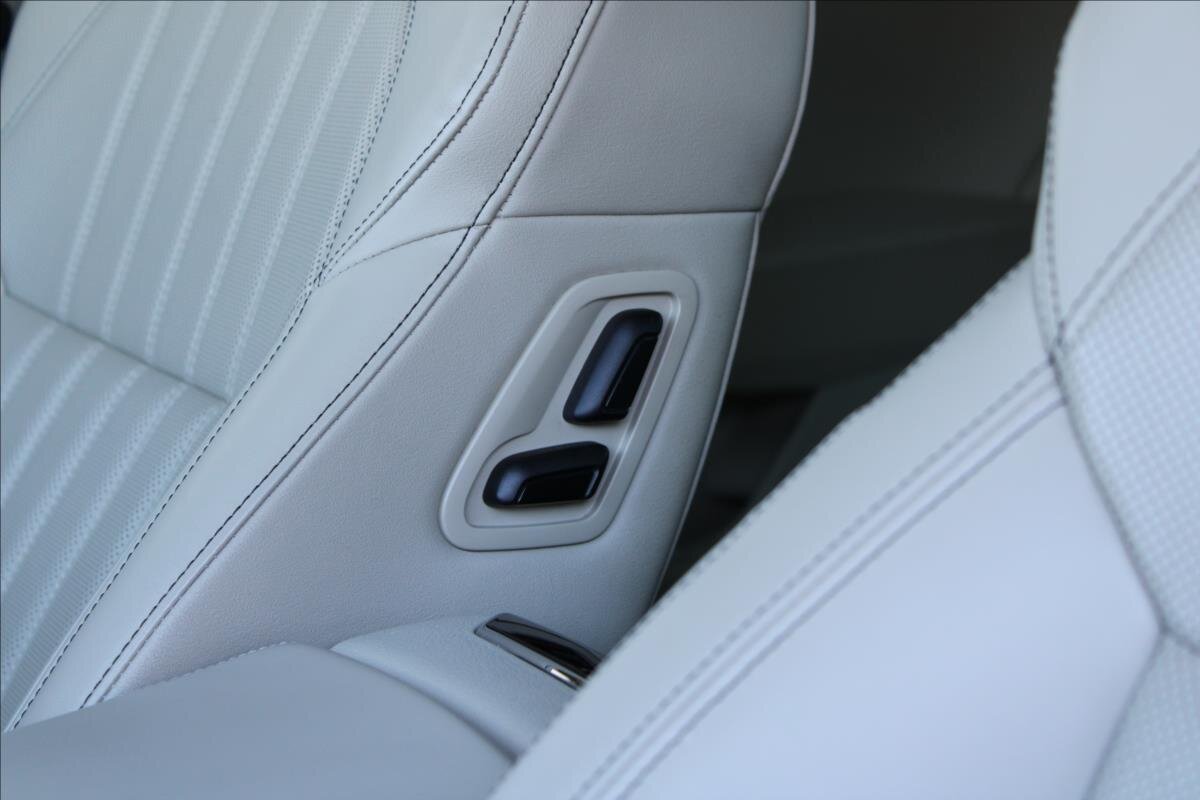 Škoda Superb Sedan / Limuzína 2,0 l 147 kw