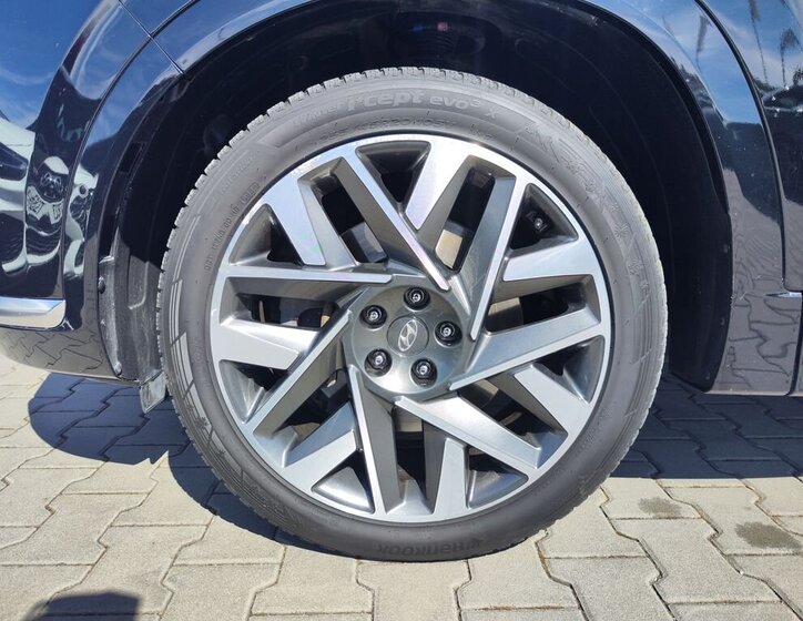 Hyundai Santa Fe SUV / Terénní 2,2 l 142 kw