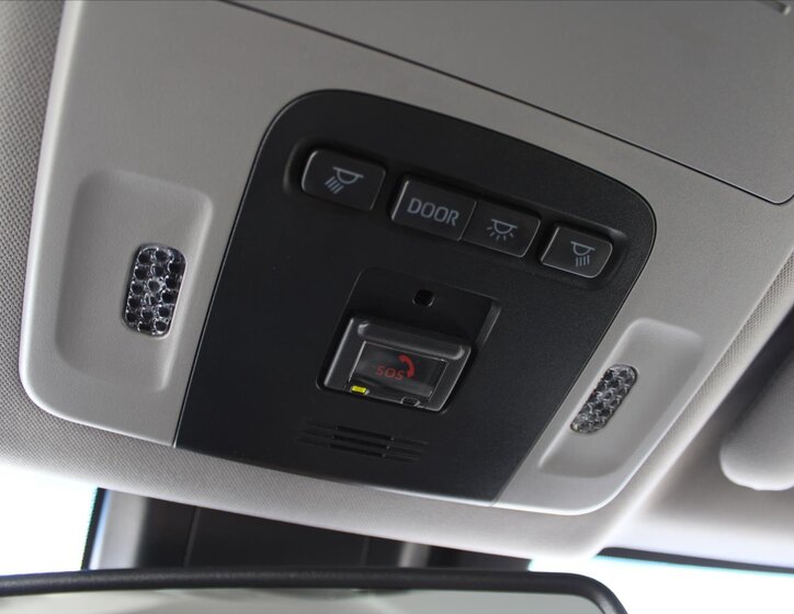 Toyota Camry Sedan 2,5 l 131 kw