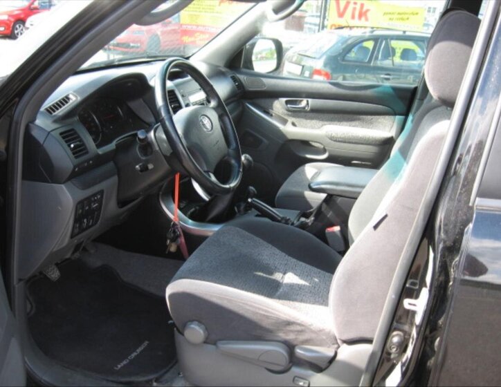 Toyota Land Cruiser SUV / Terénní 3,0 l 122 kw